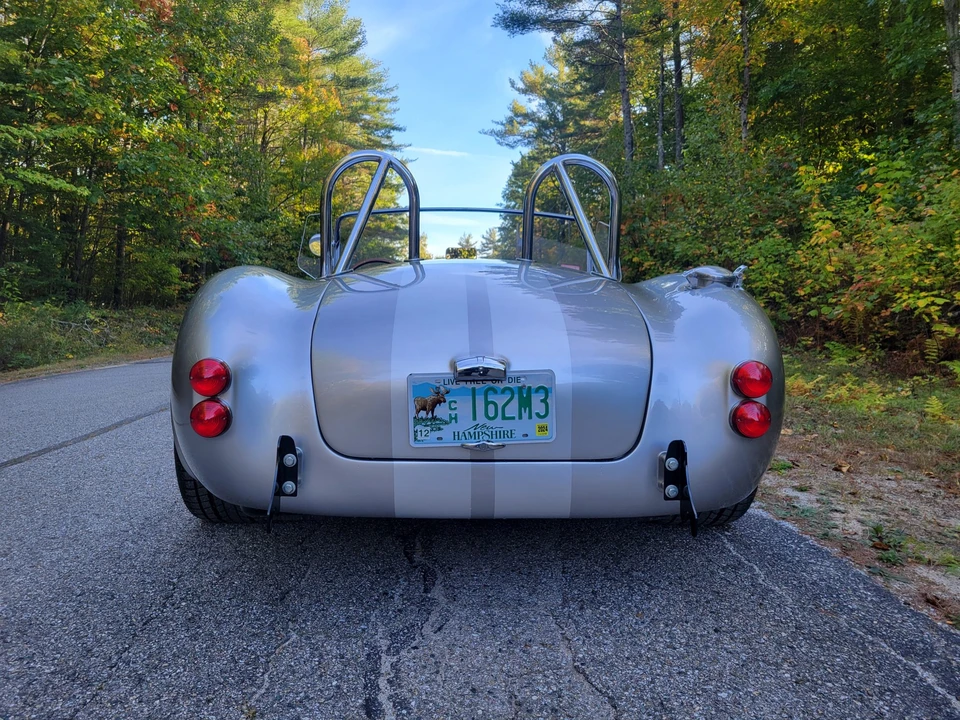 Shelby Cobra Replica - Image 10 of 31
