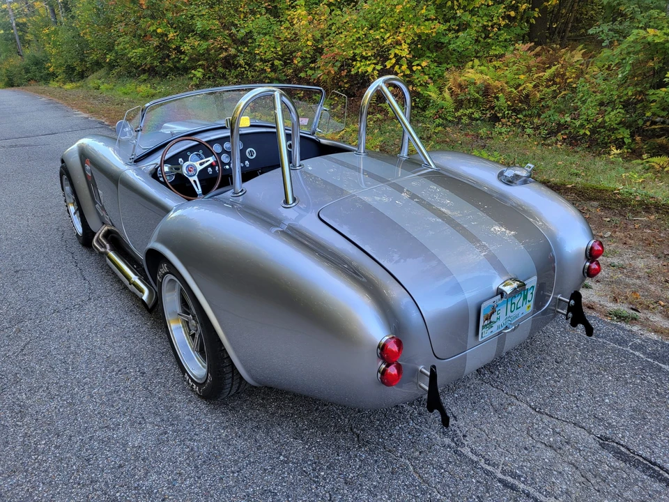 Shelby Cobra Replica - Image 11 of 31
