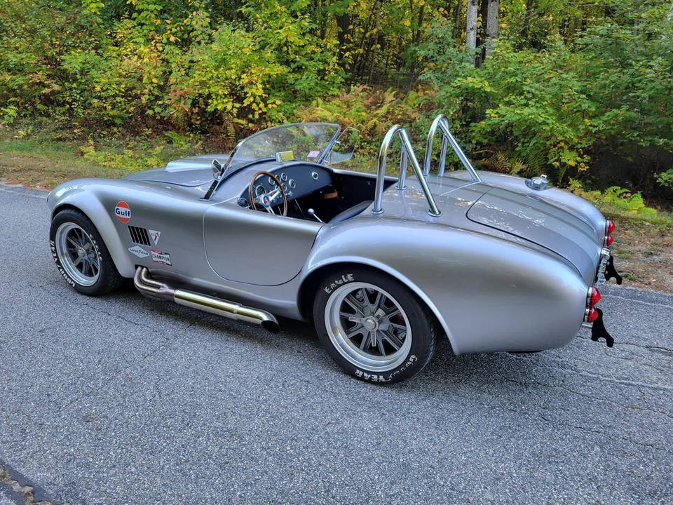 Shelby Cobra Replica - Image 8 of 31