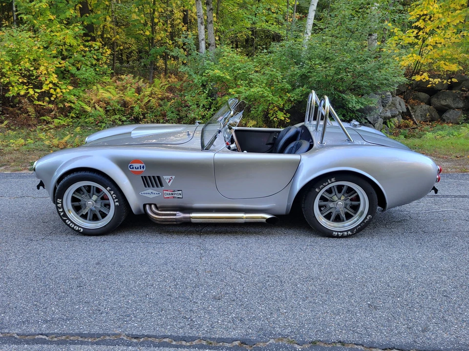 Shelby Cobra Replica - Image 7 of 31