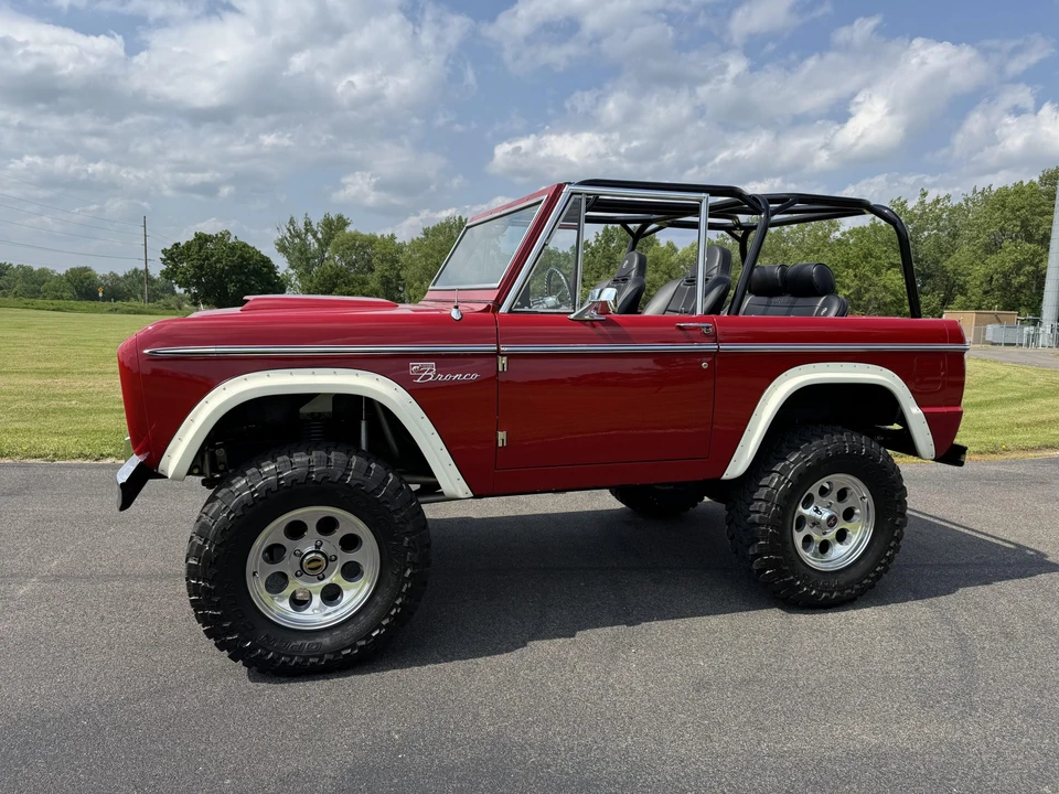 Ford Bronco 1st Gen - Image 4 of 31