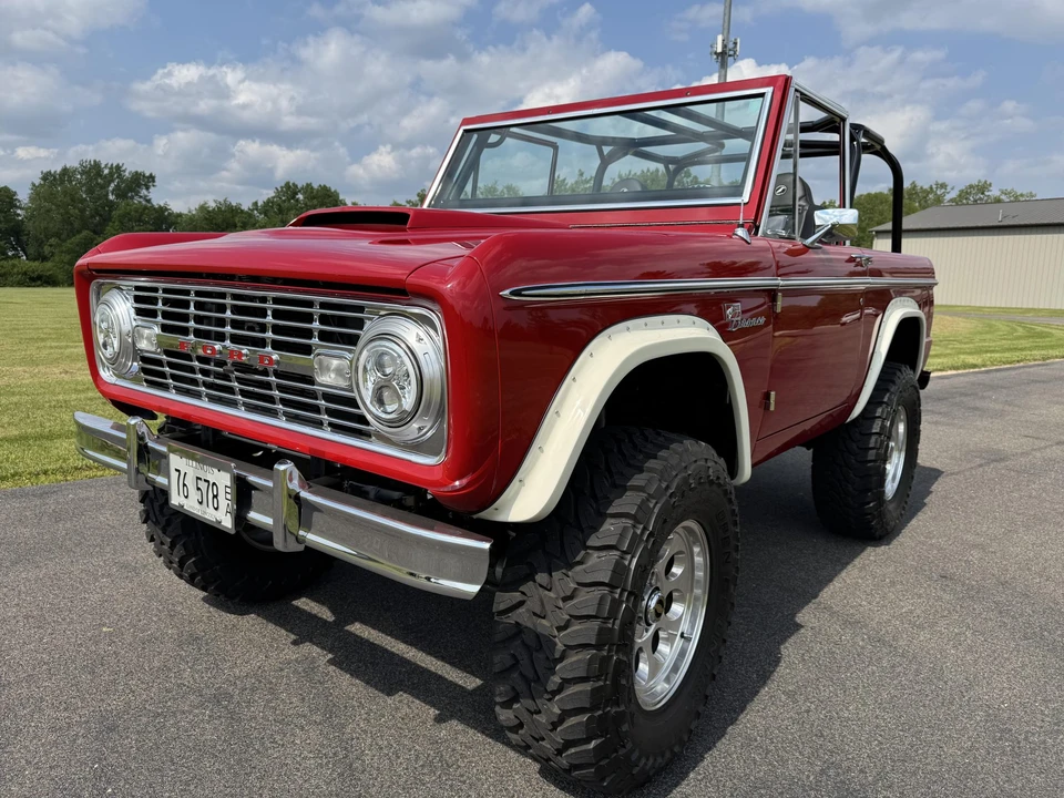 Ford Bronco 1st Gen - Image 2 of 31