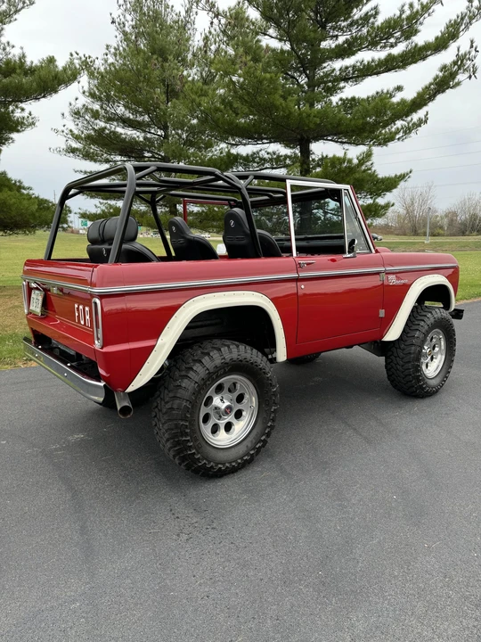 Ford Bronco 1st Gen - Image 15 of 31
