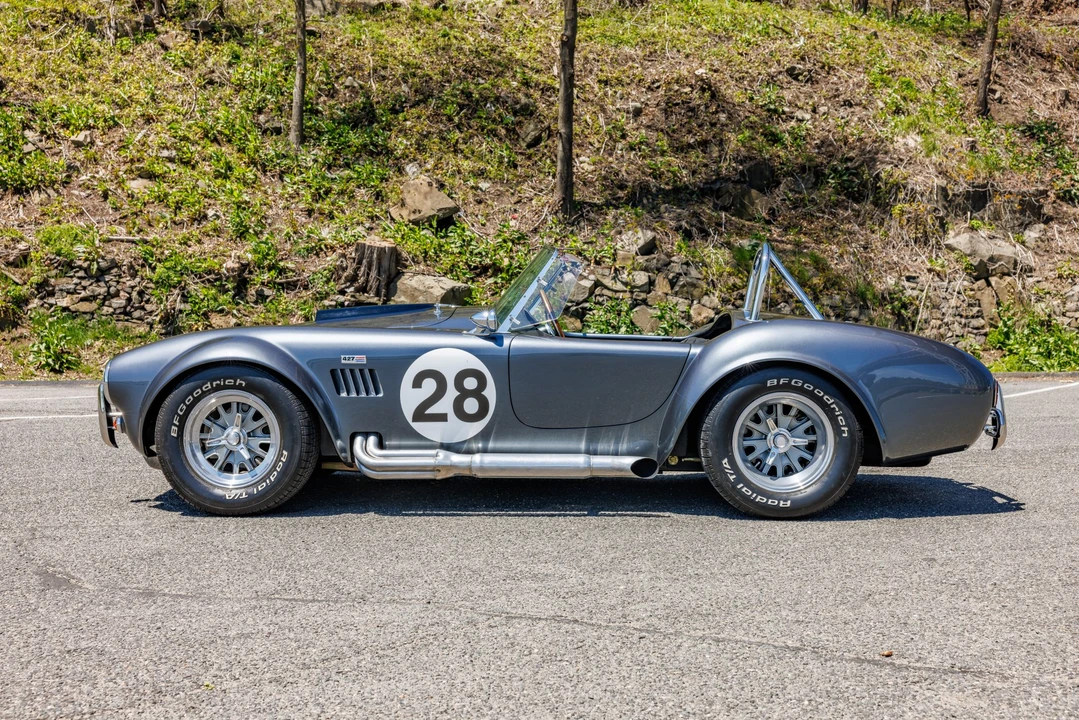 Shelby Cobra Replica - Image 17 of 31