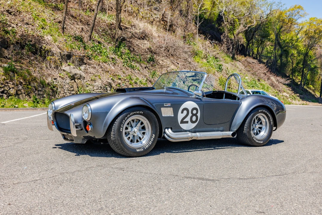 Shelby Cobra Replica - Image 3 of 31