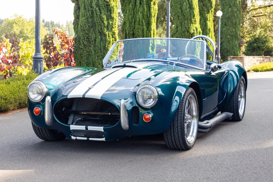 Shelby Cobra Replica - Image 2 of 31