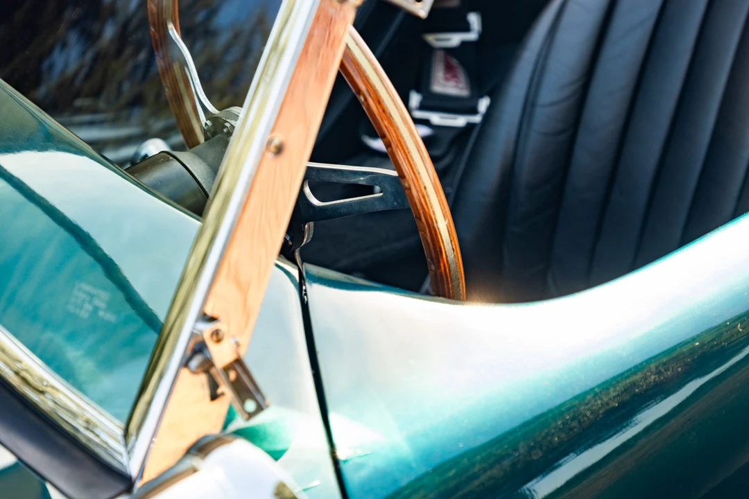 Shelby Cobra Replica - Image 23 of 31