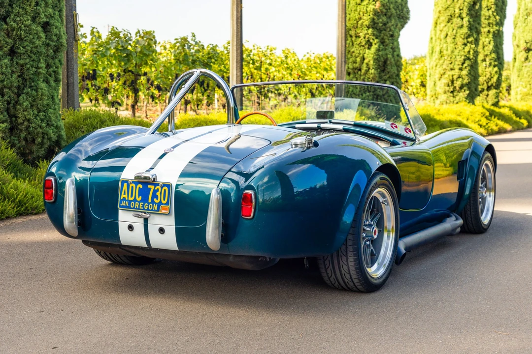 Shelby Cobra Replica - Image 8 of 31