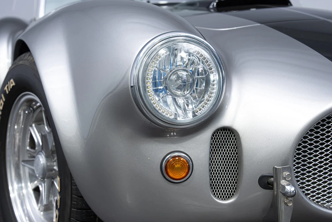 Shelby Cobra Replica - Image 14 of 31