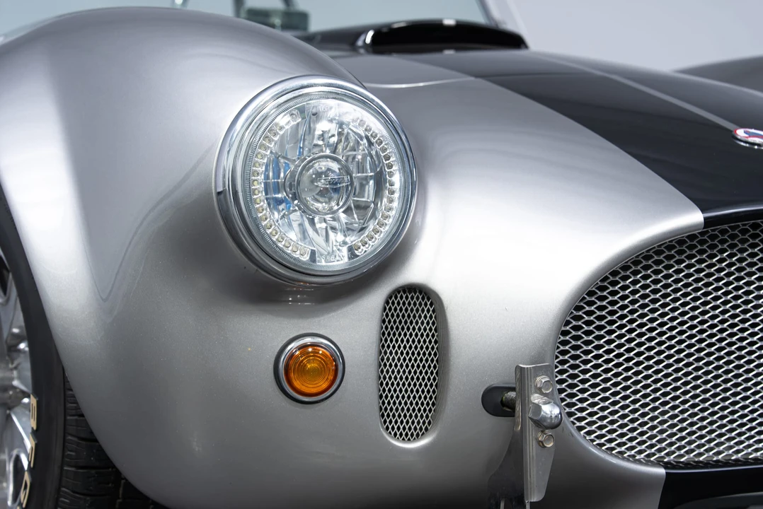 Shelby Cobra Replica - Image 13 of 31