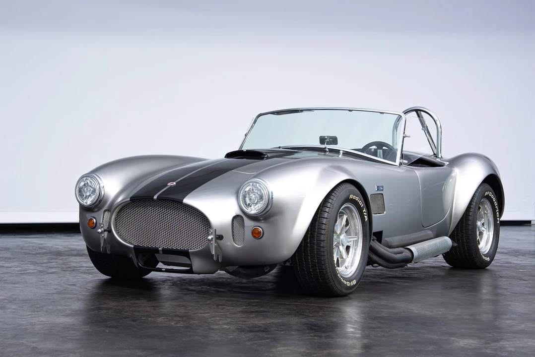Shelby Cobra Replica - Image 3 of 31