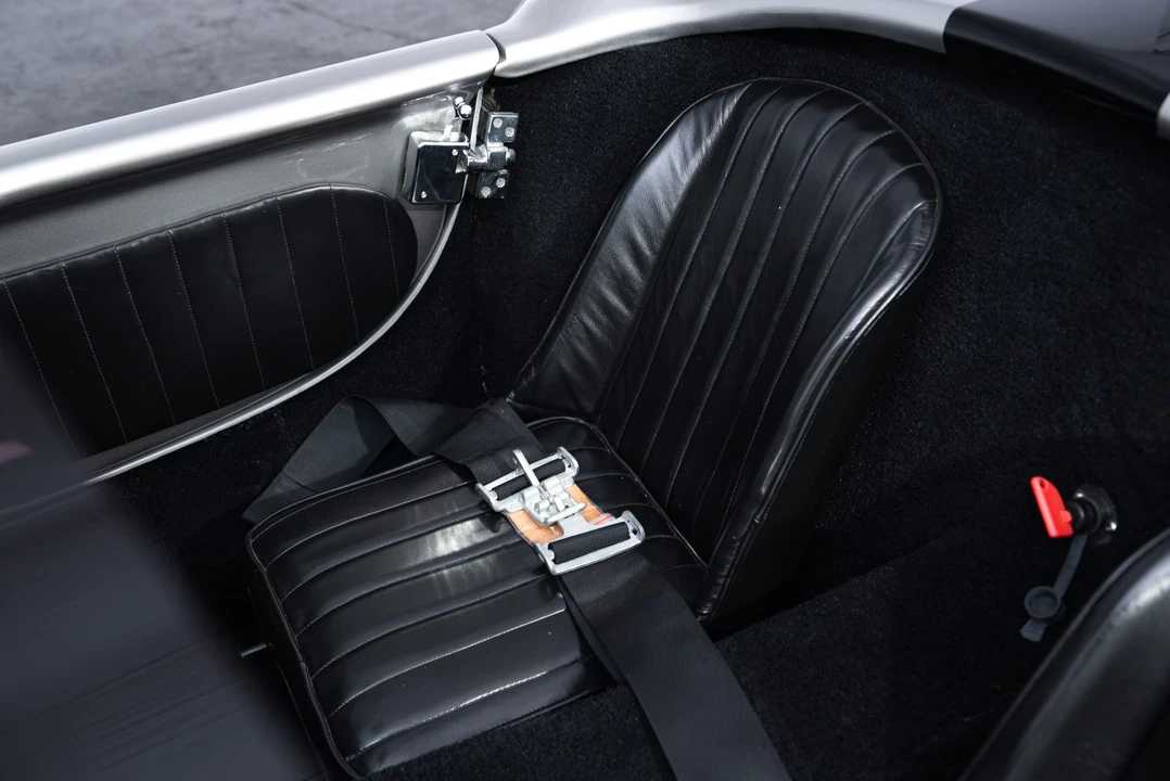 Shelby Cobra Replica - Image 31 of 31