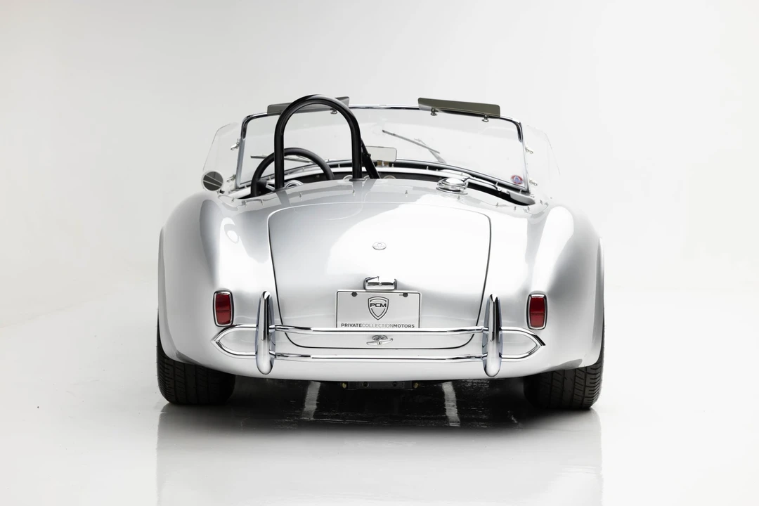 Shelby Cobra Replica - Image 8 of 31