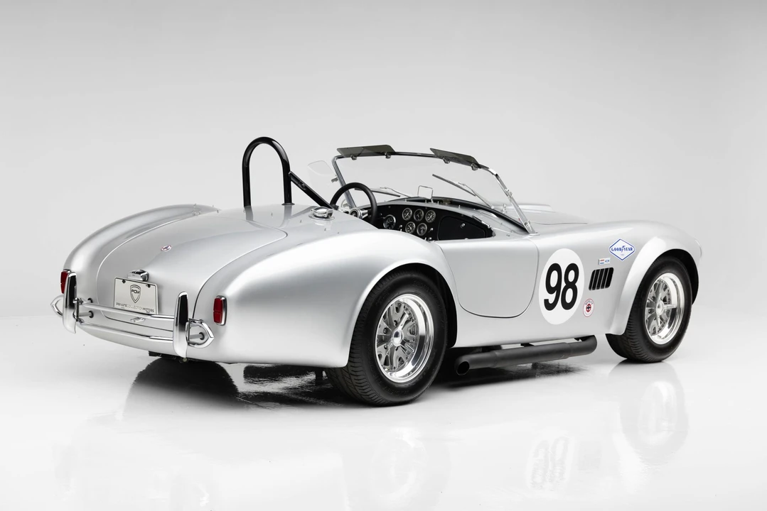 Shelby Cobra Replica - Image 6 of 31