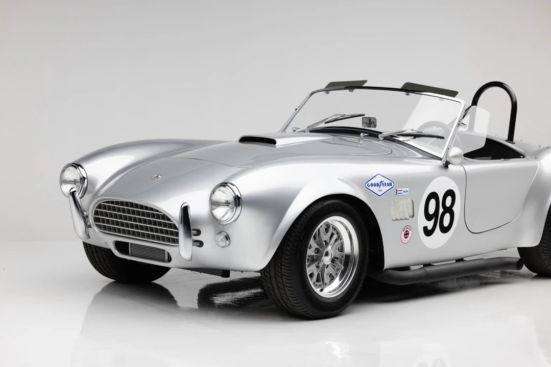 Shelby Cobra Replica - Image 26 of 31