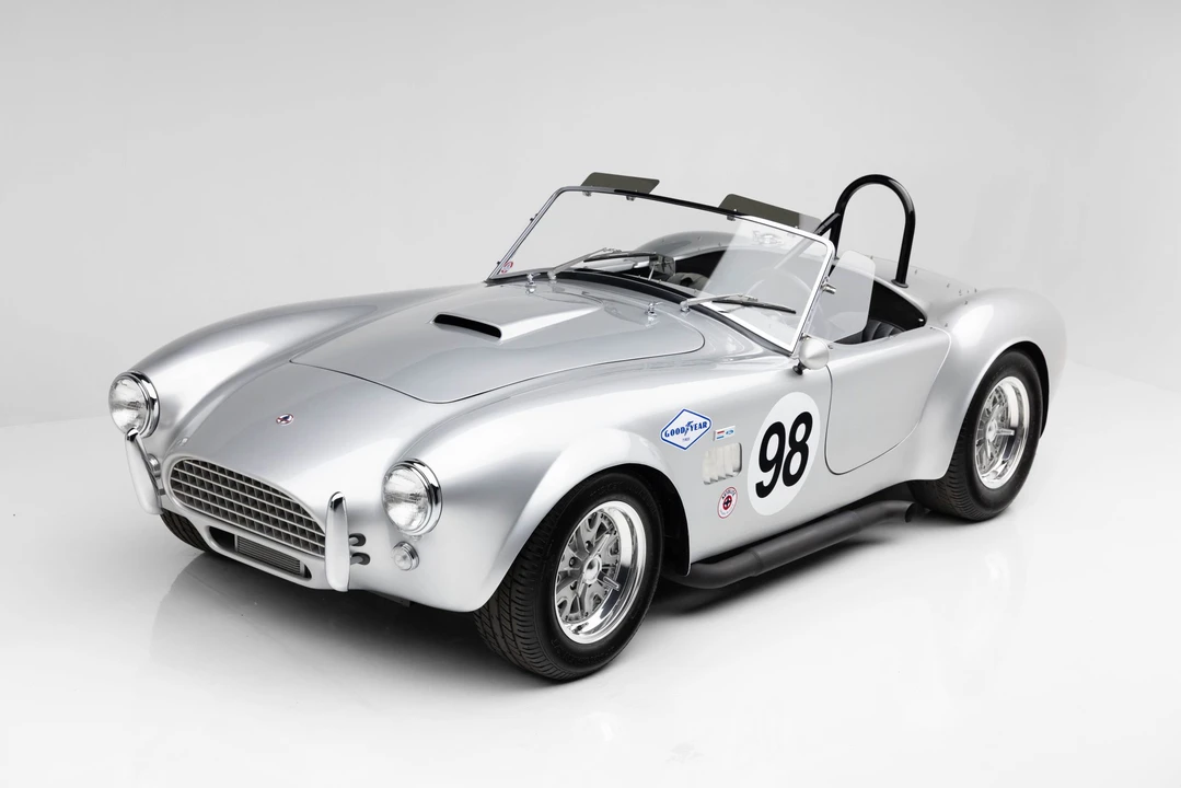 Shelby Cobra Replica - Image 2 of 31