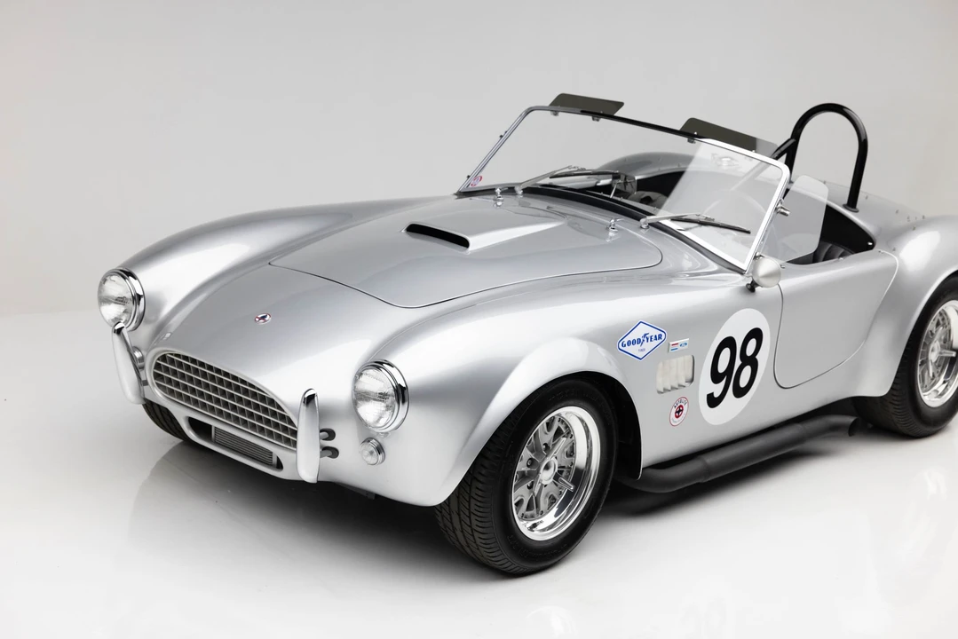 Shelby Cobra Replica - Image 25 of 31