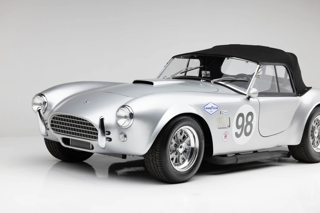 Shelby Cobra Replica - Image 29 of 31