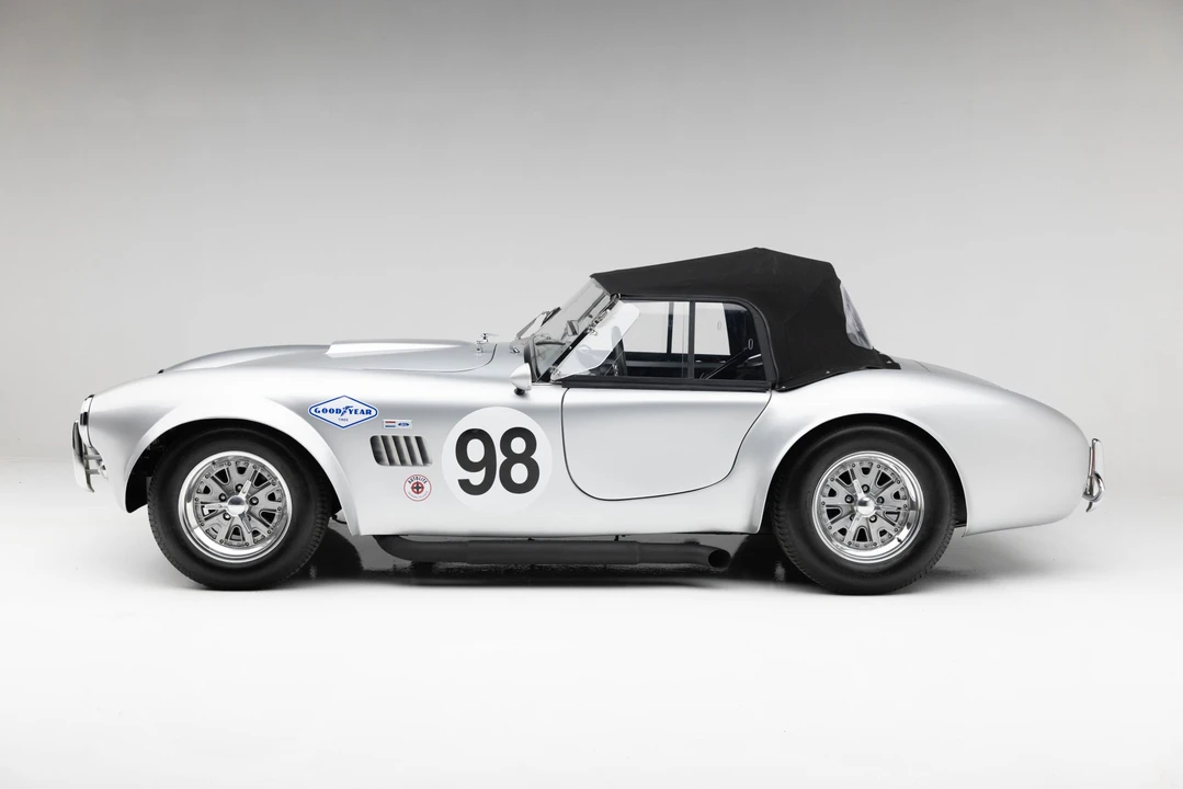 Shelby Cobra Replica - Image 18 of 31
