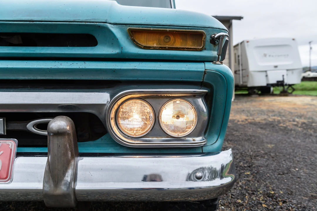 1965 GMC Suburban 5th Gen - Image 14 of 31