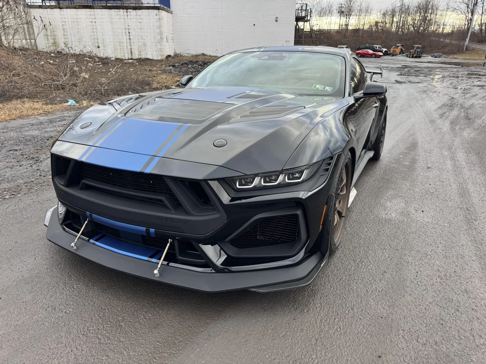 2025 Ford Shelby Mustang - Image 10 of 31