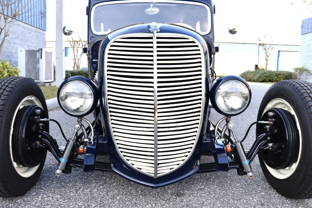 Ford Hot Rod - Image 18 of 31