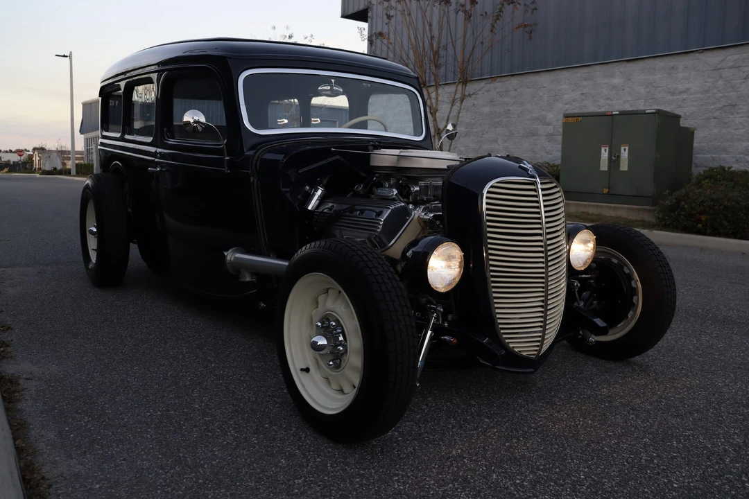 Ford Hot Rod - Image 10 of 31