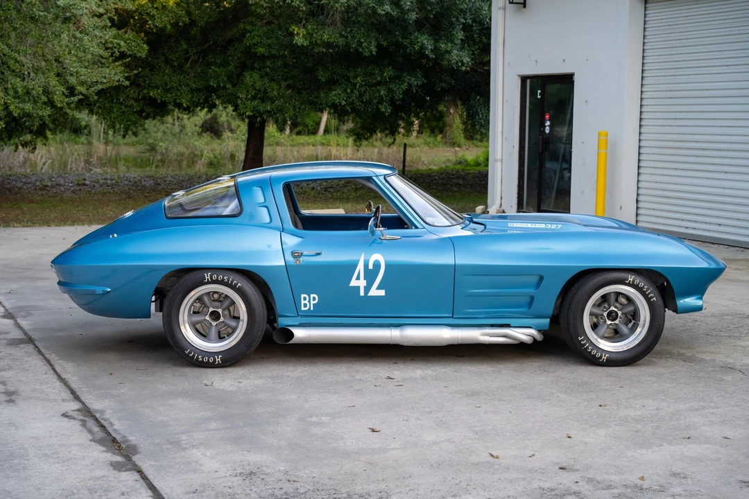 1963 Chevrolet Corvette C2 - Image 10 of 31