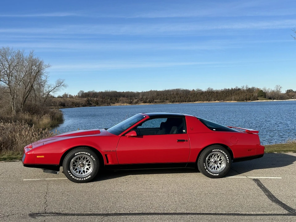 1982 Pontiac Firebird Trans Am 3rd Gen - Image 21 of 31