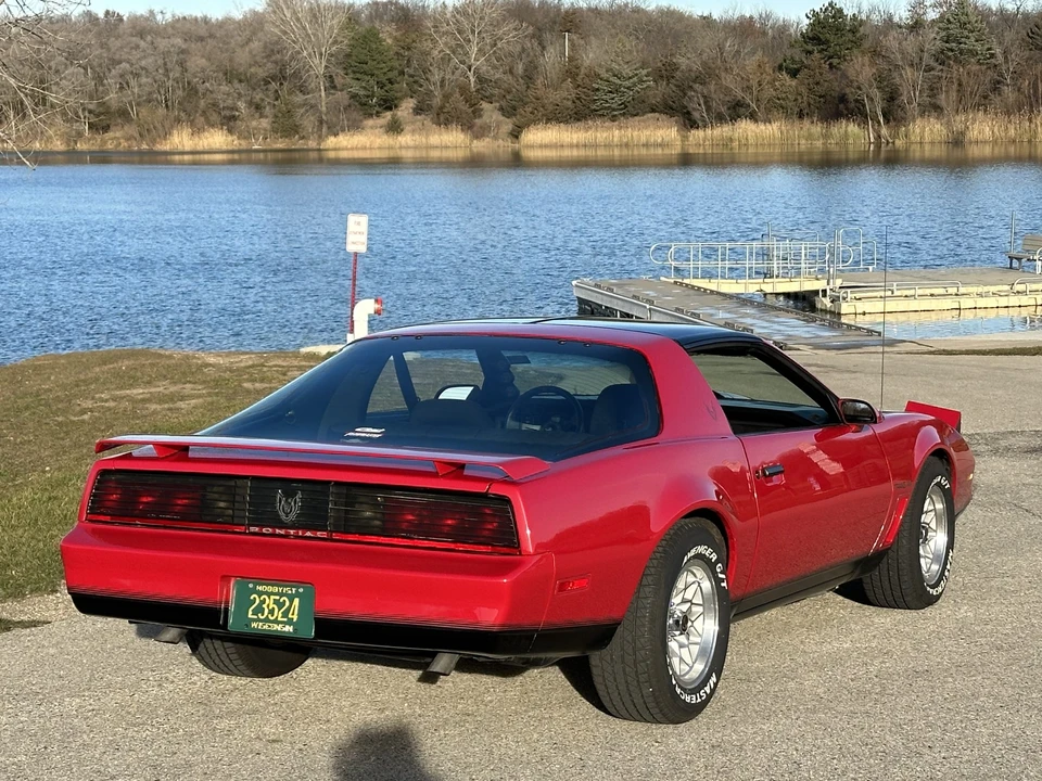 1982 Pontiac Firebird Trans Am 3rd Gen - Image 11 of 31
