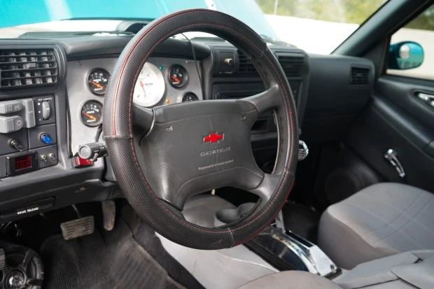 1996 Chevrolet S-10 - Image 5 of 8