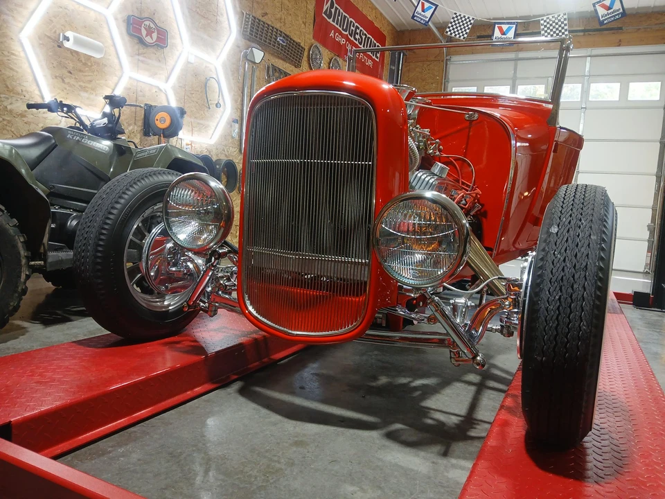 Ford Hot Rod - Image 15 of 31