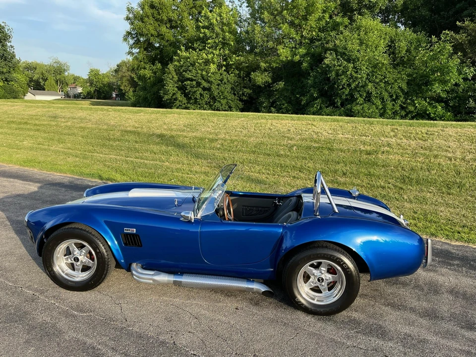 Shelby Cobra Replica - Image 22 of 31