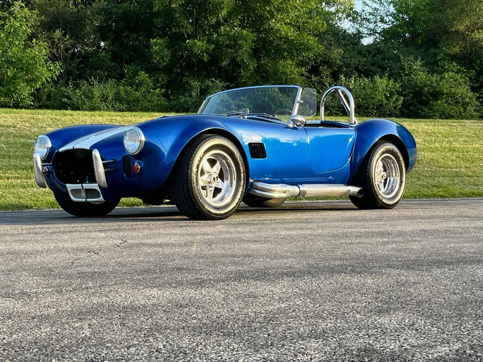 Shelby Cobra Replica - Image 28 of 31