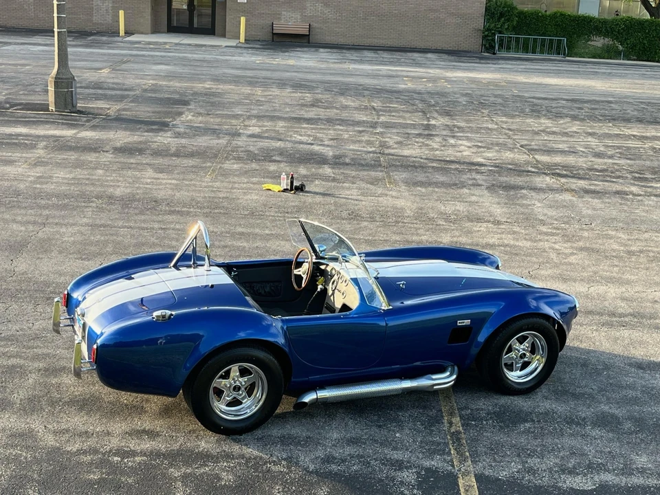 Shelby Cobra Replica - Image 11 of 31