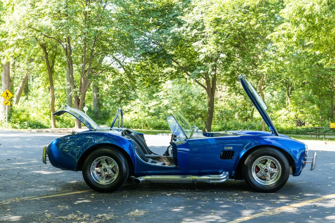 Shelby Cobra Replica - Image 10 of 31