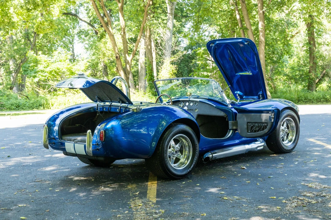 Shelby Cobra Replica - Image 12 of 31