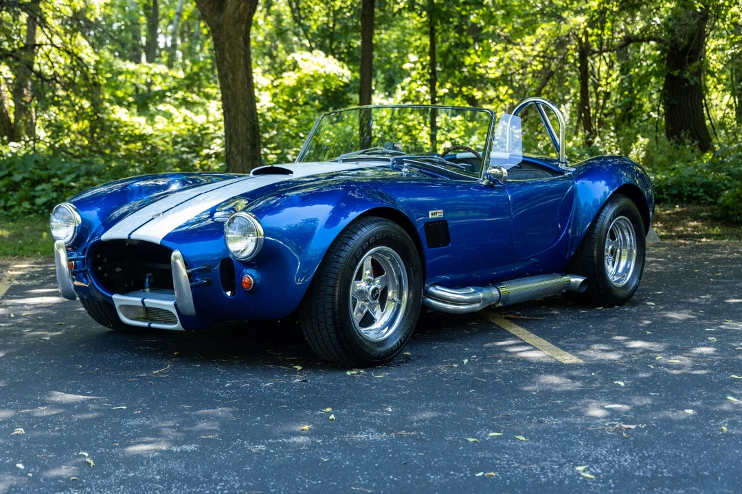 Shelby Cobra Replica - Image 27 of 31