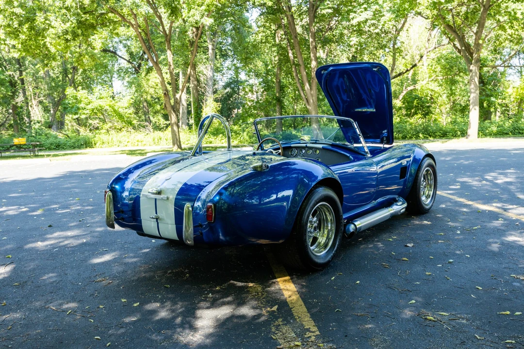 Shelby Cobra Replica - Image 13 of 31