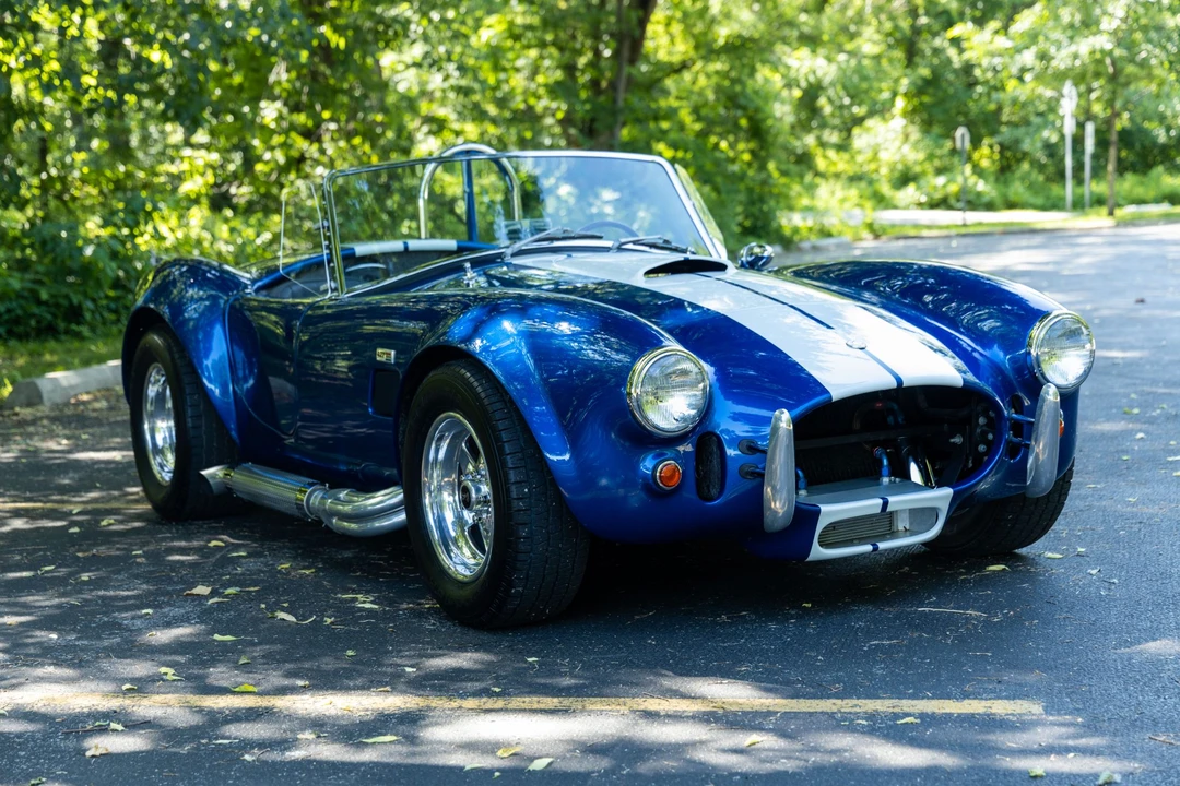 Shelby Cobra Replica - Image 4 of 31