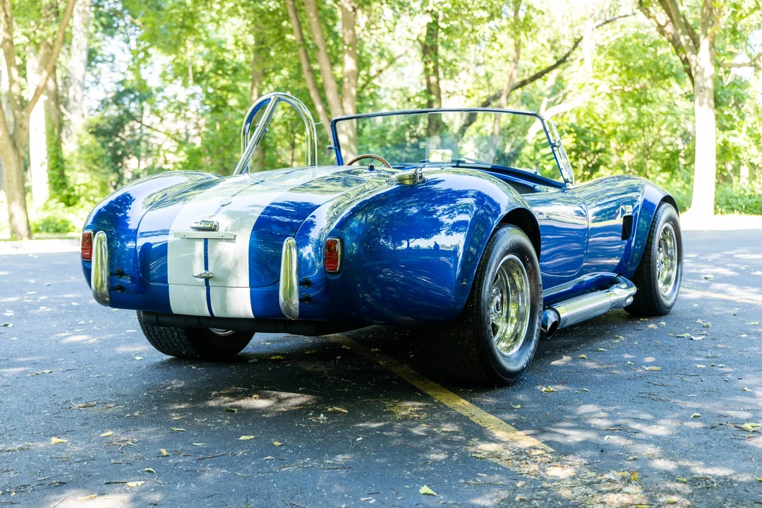 Shelby Cobra Replica - Image 14 of 31
