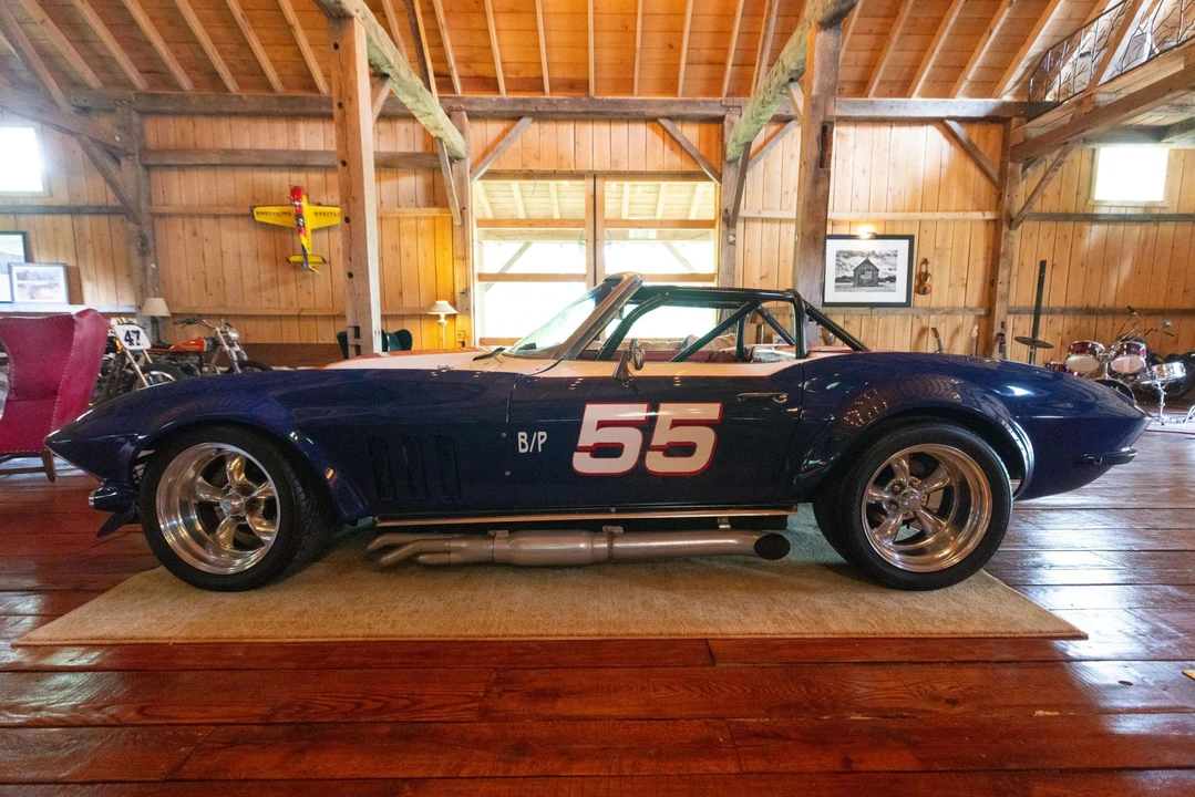 1965 Chevrolet Corvette C2 - Image 19 of 31