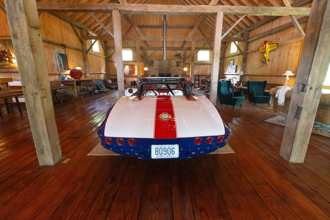 1965 Chevrolet Corvette C2 - Image 11 of 31