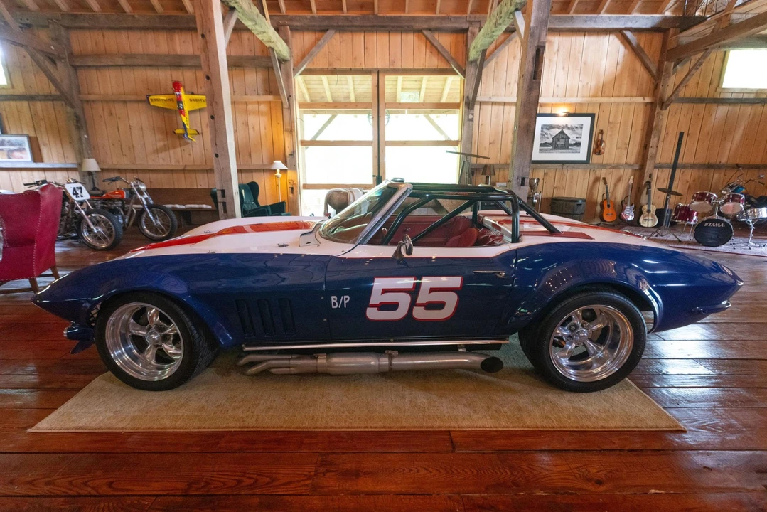 1965 Chevrolet Corvette C2 - Image 17 of 31