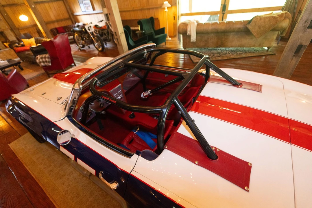 1965 Chevrolet Corvette C2 - Image 30 of 31