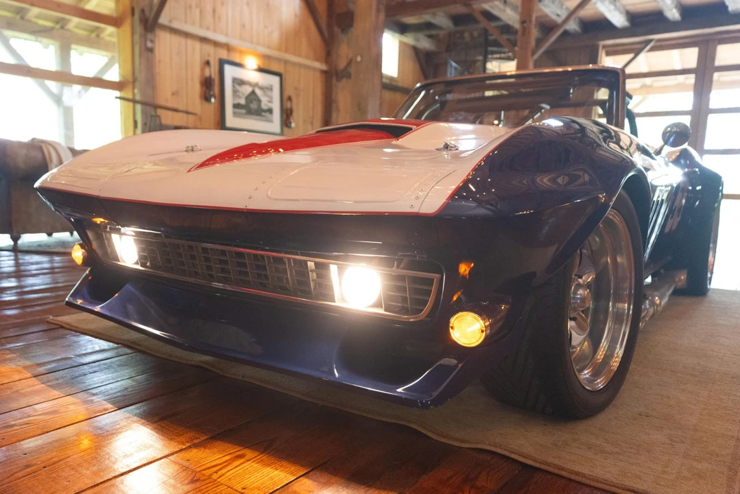 1965 Chevrolet Corvette C2 - Image 20 of 31