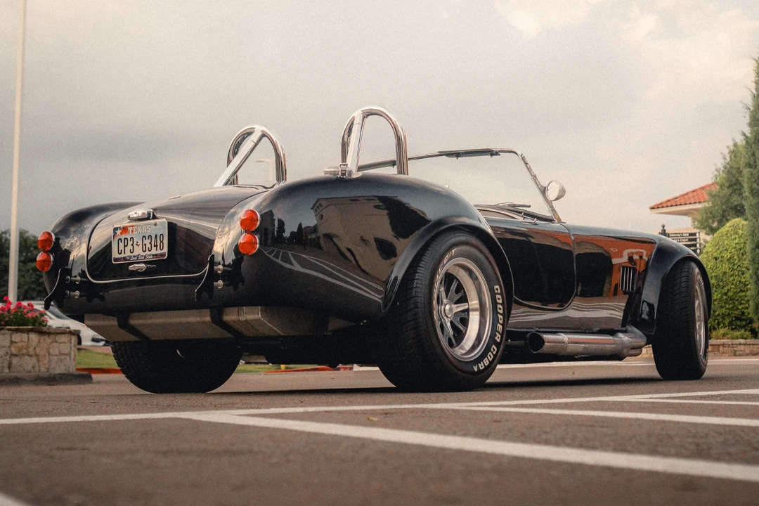 Factory Five Roadster - Image 8 of 31