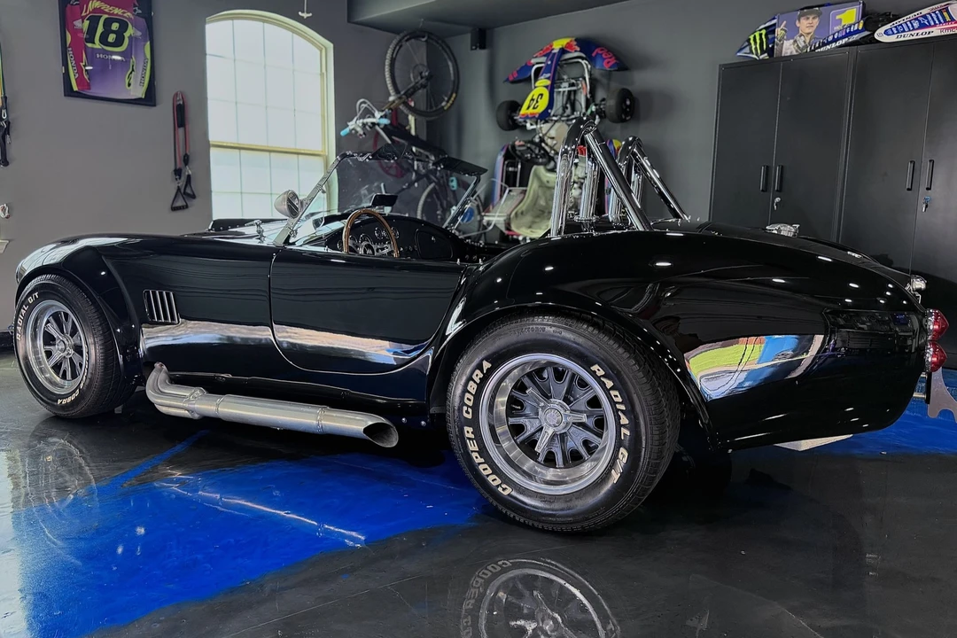 Factory Five Roadster - Image 23 of 31