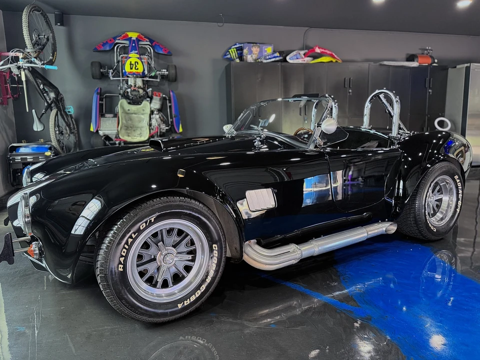 Factory Five Roadster - Image 24 of 31
