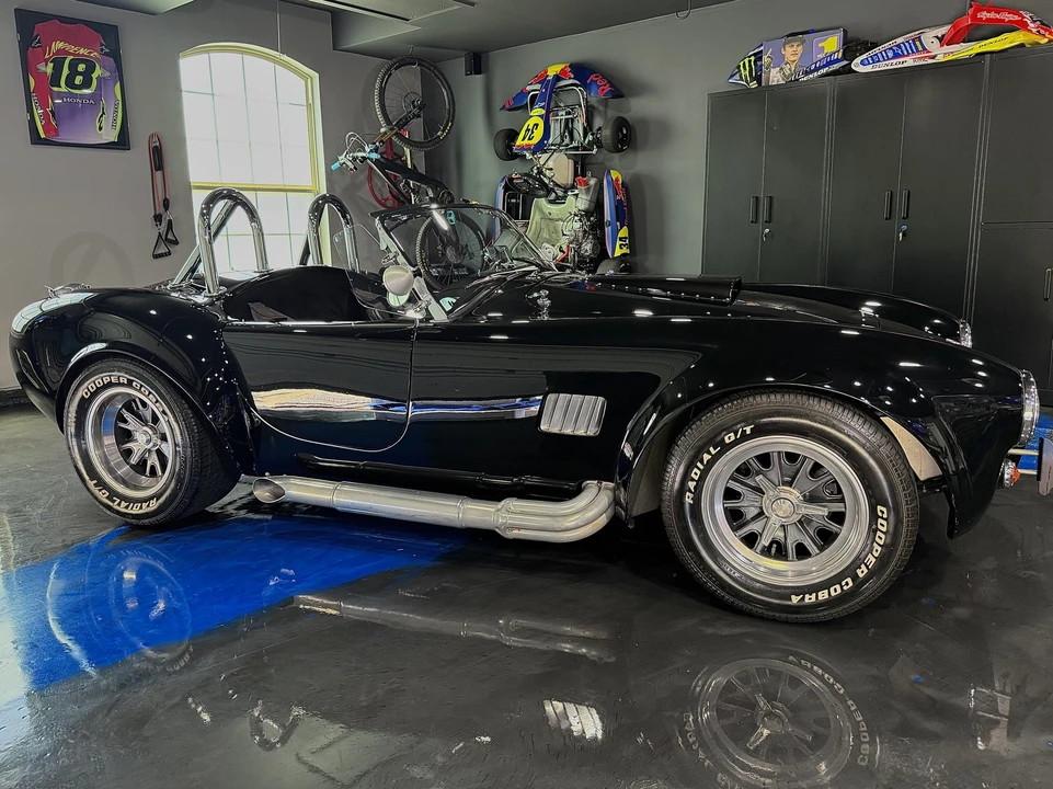 Factory Five Roadster - Image 19 of 31